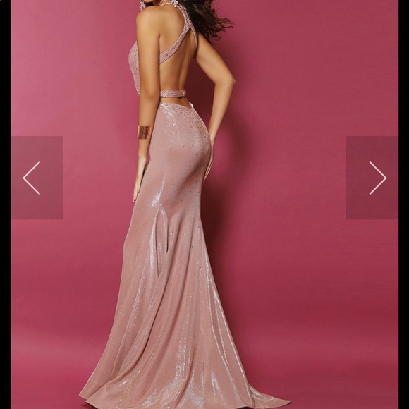 Brand new prom dress 2020 - Picture 4 of 4